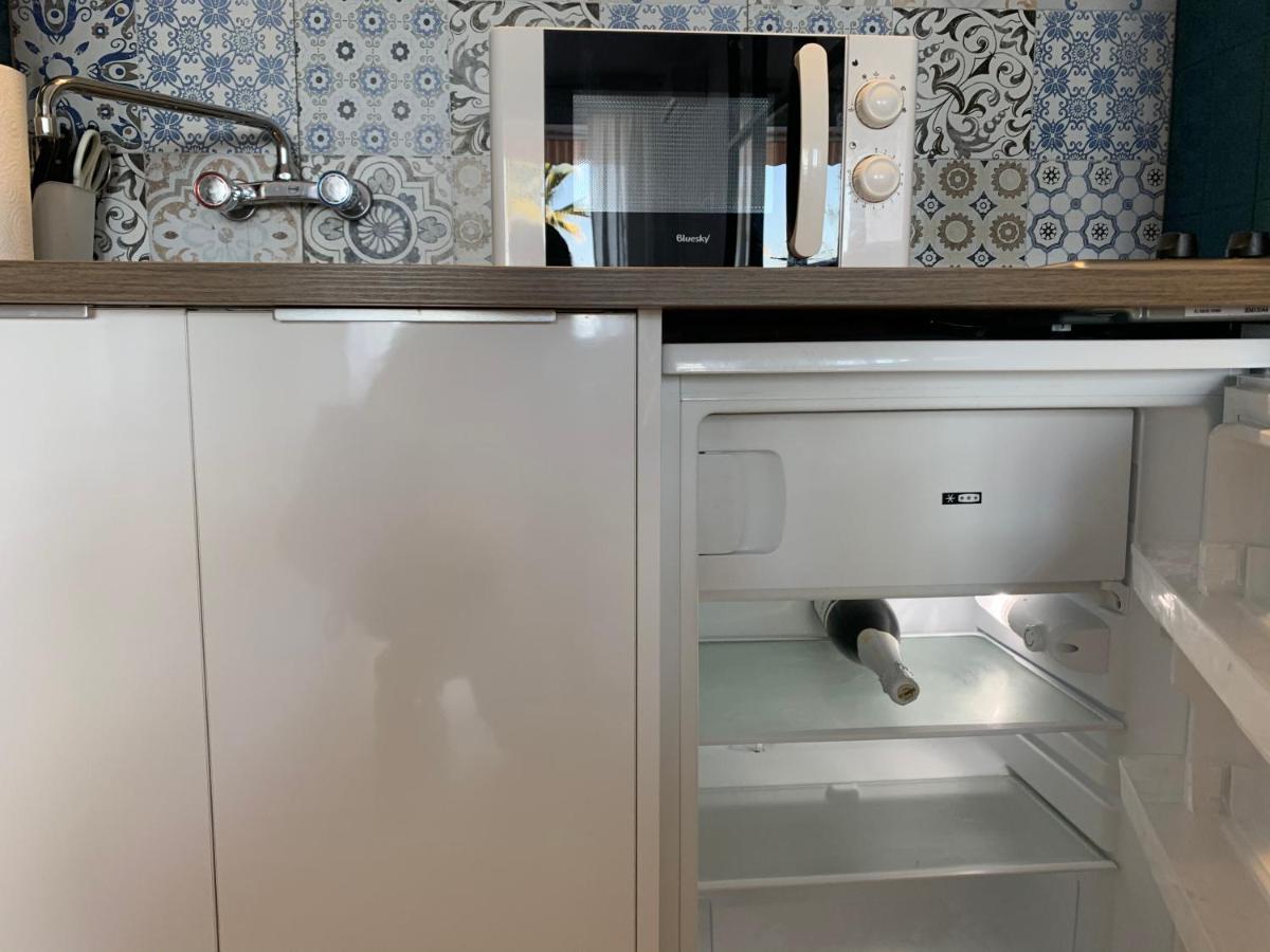 טורמולינוס Lujoso Estudio Frontal Al Mar מראה חיצוני תמונה